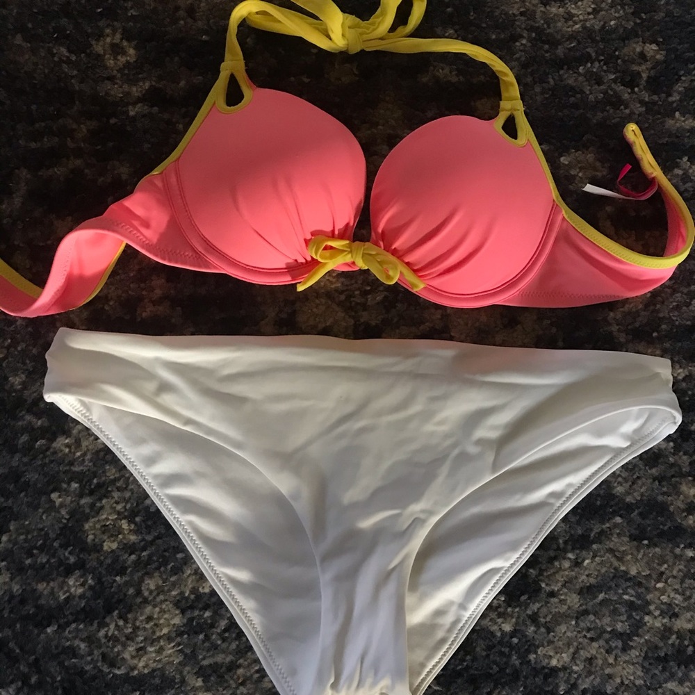 Victoria’s Secret & PINK bikini
